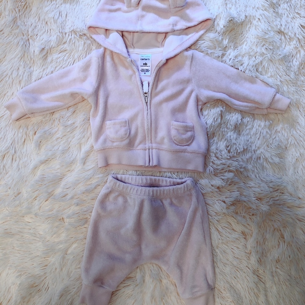 Newborn hoodie with matching pants.